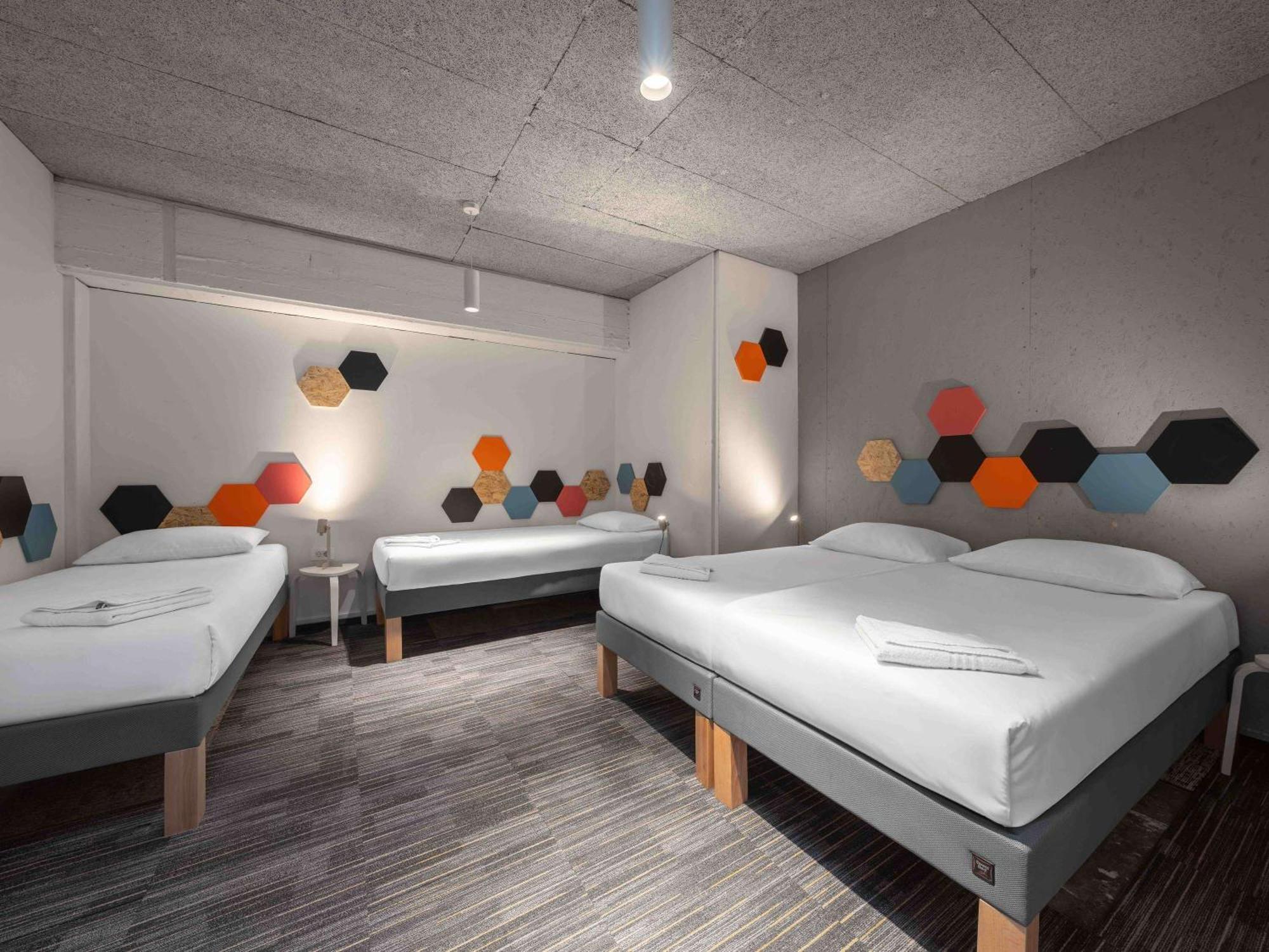 Hostel Ibis Styles The Fuzzy Log