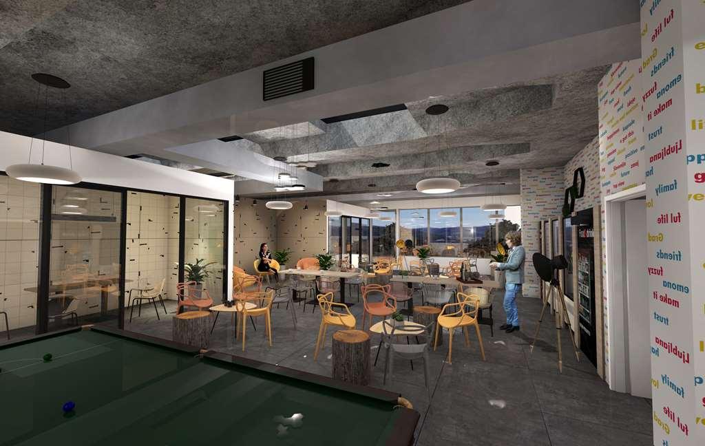 Ibis Styles The Fuzzy Log Hostel *