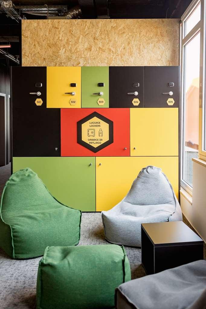 Ibis Styles The Fuzzy Log *